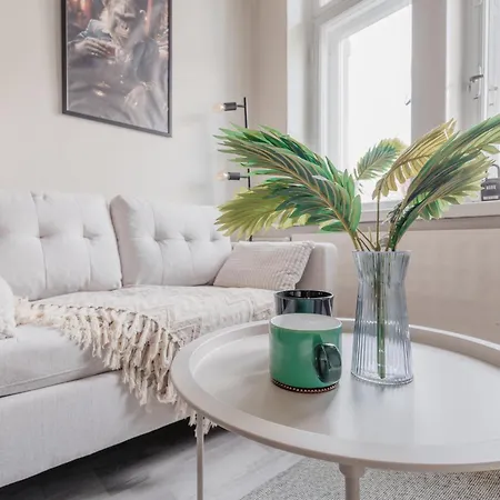 Nordstay - Urban Retreat Near Hietaniemi Self Check-in Хельсинки