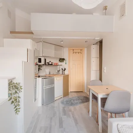 Nordstay - Urban Retreat Near Hietaniemi Self Check-in