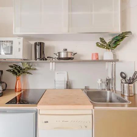 Nordstay - Urban Retreat Near Hietaniemi Self Check-in Хельсинки