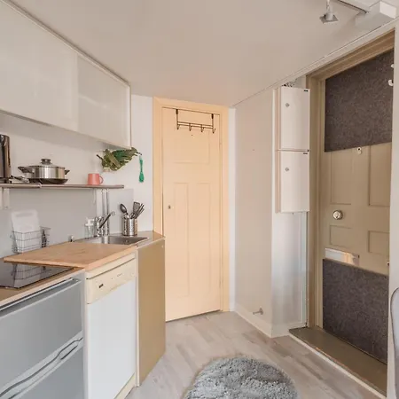 公寓 Nordstay - Urban Retreat Near Hietaniemi Self Check-in 赫尔辛基
